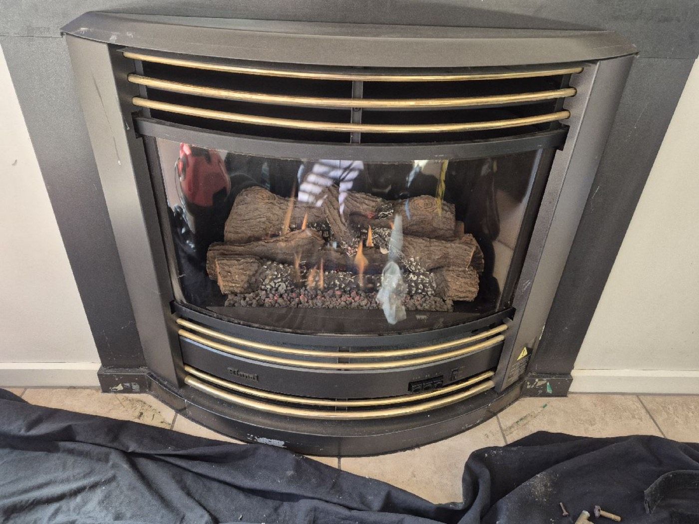 Gas Fireplace Keeps Cutting Out, or Will Not Light: What a Service Actually Does